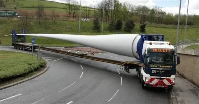 wind-turbine-blade-trailer-8 wind-turbine-blade-trailer-8