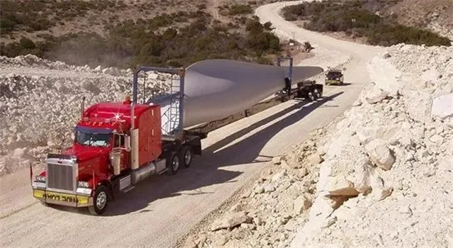 wind-turbine-blade-trailer-6 wind-turbine-blade-trailer-6