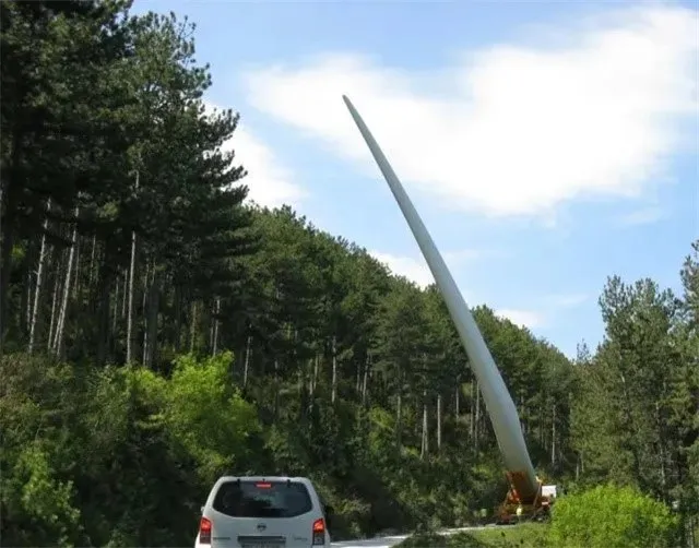 wind-turbine-blade-trailer-12 wind-turbine-blade-trailer-12